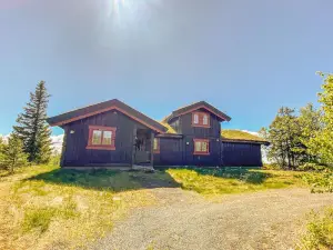 Beautiful Home in Aurdal with WiFi and 3 Bedrooms