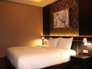 Grand Venetian Hotel