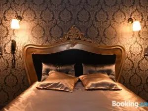 VIP Room 209