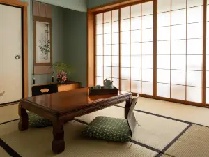 Shizuka Ryokan Japanese Country Spa & Wellness Retreat