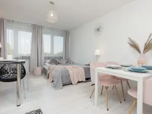 Apartment Popiełuszki Warsaw by Renters