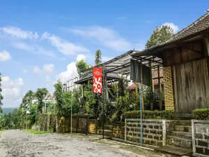 Hotel O Kampung Wisata Ekologi Puspa JagadNearGunung Kelud