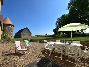 Mansion in Burgundy Near Morvan Natural Park
