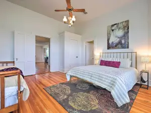 Farmhouse+5 acres.Close to town but still country!