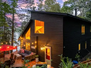 Luxury Modern Cabin On Deer Lake!🦌Hot tub. One of the cleanest lakes in MN ❤️