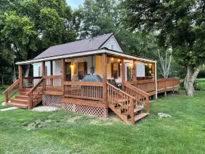 Confluence Cabin Grafton, IL