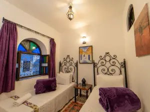 Dar Nokhba Inn