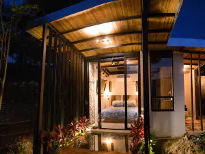 Sunset Palm Lodge