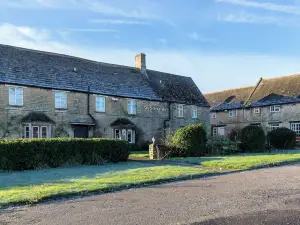 The Sibson Inn Hotel