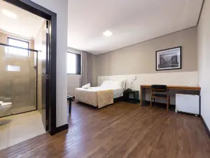 Hotel Lunes