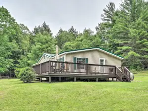 Deck, Fire Pit & Yard: Mountain Escape!