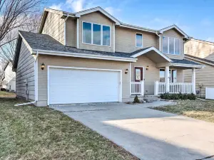 Altoona Home 11 Mi to Downtown des Moines