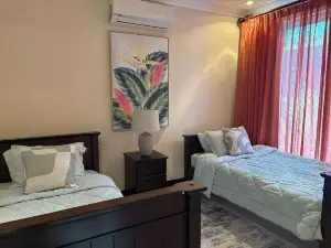 Luxurious 2-Bedroom 2 Bathroom Condo in Esterillos Este.  Walk to Bejuco Beach!