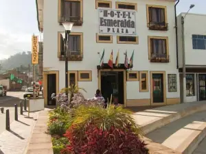 โรงแรม เอสเมรัลดา พลาซา