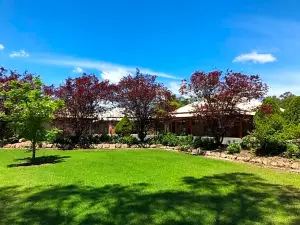 Crows Nest Motel