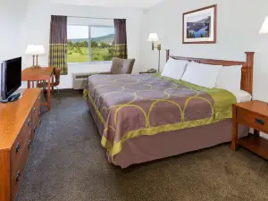 Super 8 by Wyndham Central Pt Medford