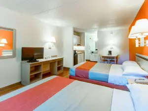 Motel 6 Norfolk, VA