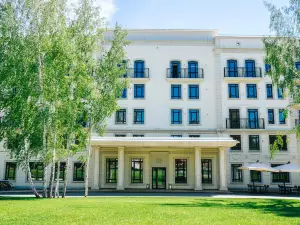 Ramada Hotel&Suites by Wyndham Novosibirsk Zhukovka Apart-Hotel