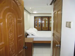Lux Pillow Hostel (Hpa-An)