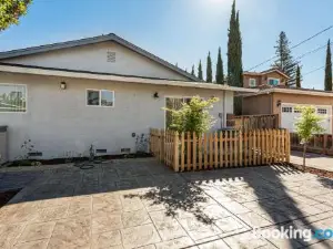Newly Rebuilt Ultra Clean Designer Home