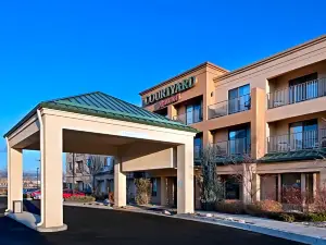 Courtyard Boulder Longmont