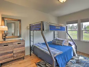 On-Site Hiking Access: Mtn-View Conifer Cabin