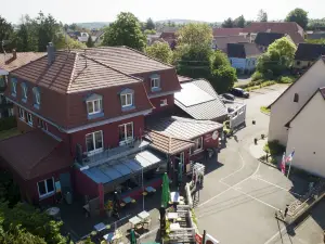LA COUR DU TONNELIER