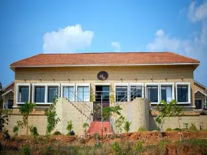 Tuli Suites