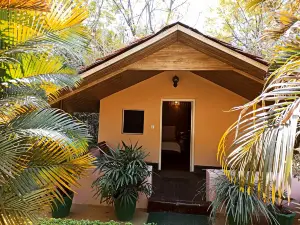 Hill 'N' You - A Boutique Garden Resort