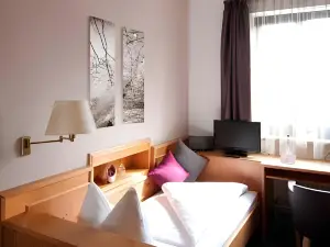 Hotel Seeluna am Klostersee
