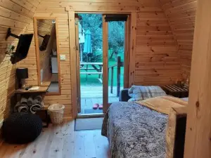 Log Cabin