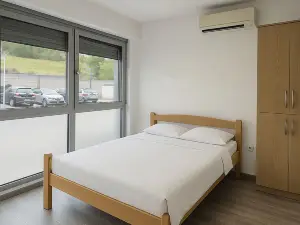 AdriaMont Hostel