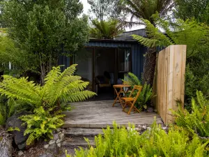 Tullah Lakeside Lodge