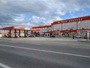 Hotel El Paso Honroso