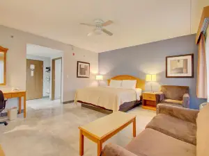Quality Inn & Suites Cvg Airport