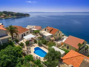 Your Family Oasis by the Sea Villa Mir Vami, Heated Pool