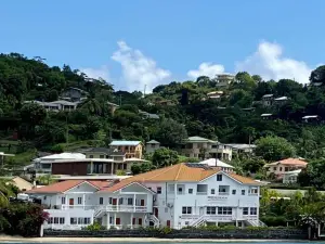 Grand Anse Beach Palace