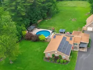 A Spacious Private House and Garage  Gameroom Located in the Catskills.