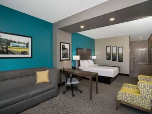 La Quinta Inn & Suites by Wyndham West Memphis