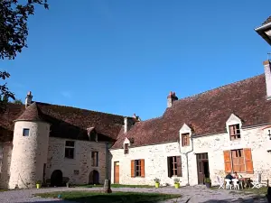 Ferme-Château de Cordey & SPA