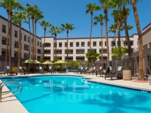 Hilton Phoenix Airport