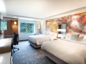Courtyard Lenox Berkshires