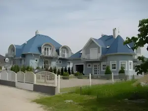 Kek Vendeghaz Family Resort