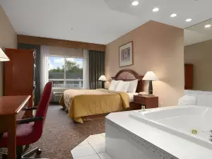 Days Inn & Suites by Wyndham Albany