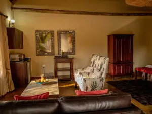 Mmakuba Private Game Lodge, Deluxe Chalet 7A