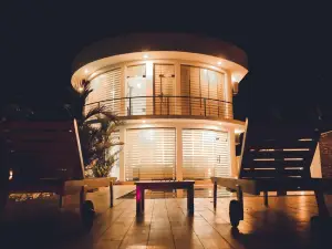 Silverline Luxury Villa