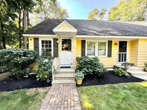 Cozy side-by-side 1 bed 1 bath Apartment  - Relaxing Getaway