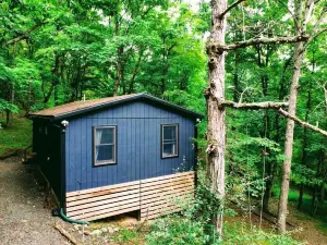 High View Hideaway - A Cozy Lost River Cabin Escape