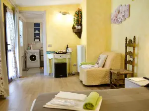 Hotel Diffuso Il Portichetto Sulla Collina a Vezio Perledo