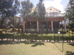 奈瓦夏湖景度假村